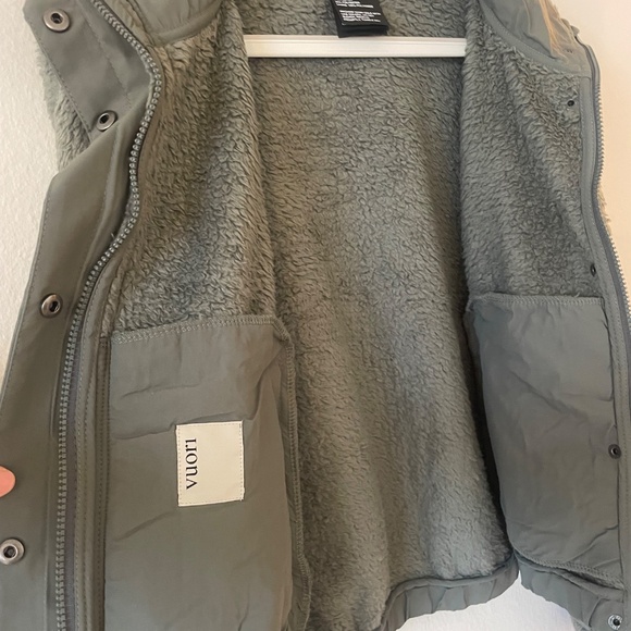 Vuori women's Cozy Sherpa Jacket Green Size Medium NWOT - Picture 7 of 14